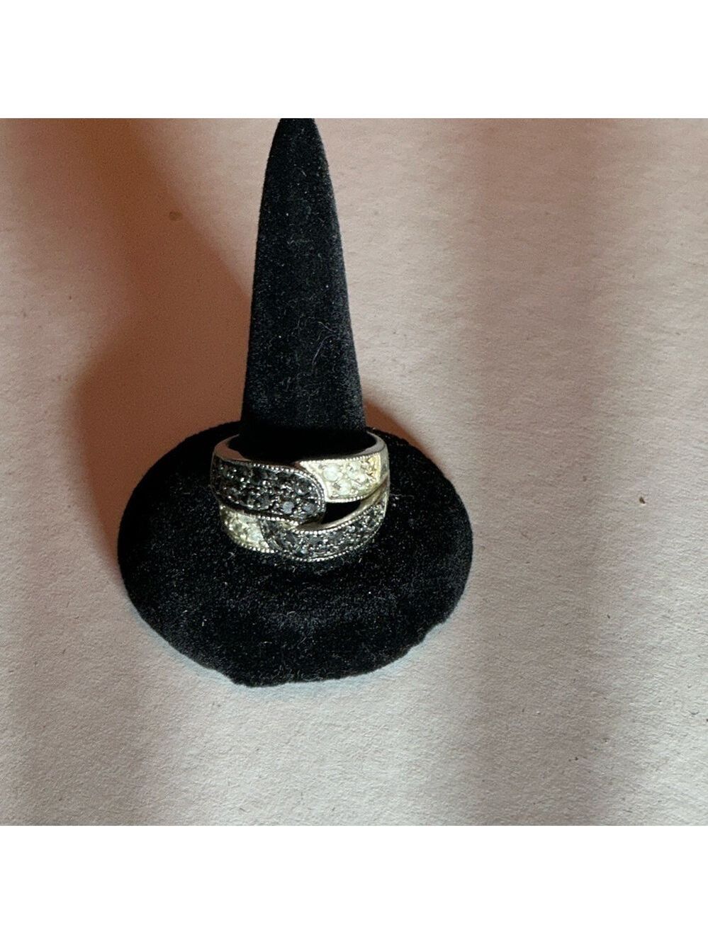 Vintage Sterling Silver Ring with Cubic Zirconia Stones
